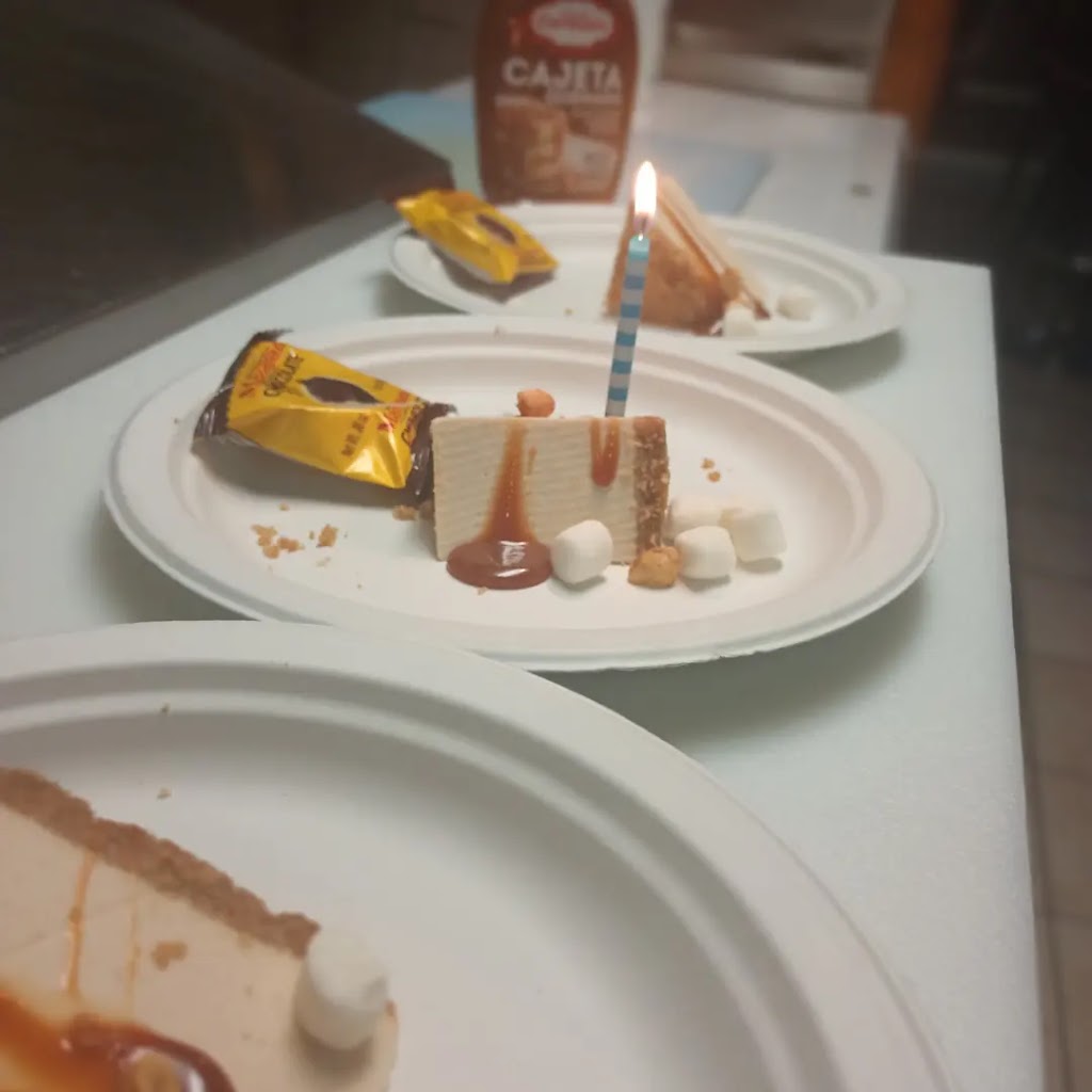 Qué bolà !cuban Café | restaurant | 5600 W Belmont Ave, Chicago, IL 60634, USA | 7737121217 OR +1 773-712-1217