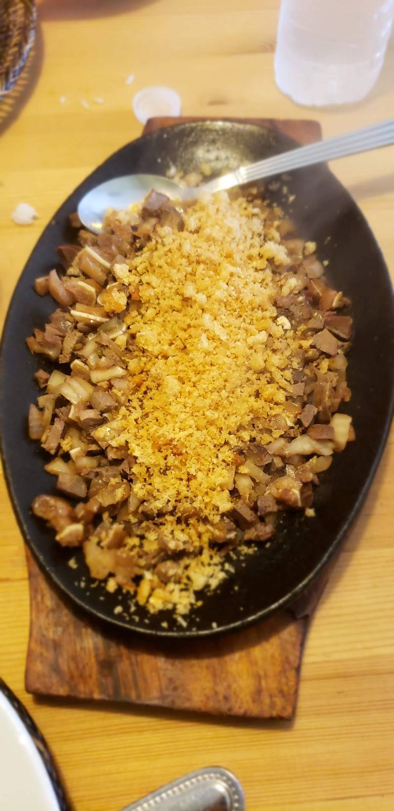 JNJ Turo Turo | restaurant | 143 Water St, Quincy, MA 02169, USA | 6174718876 OR +1 617-471-8876