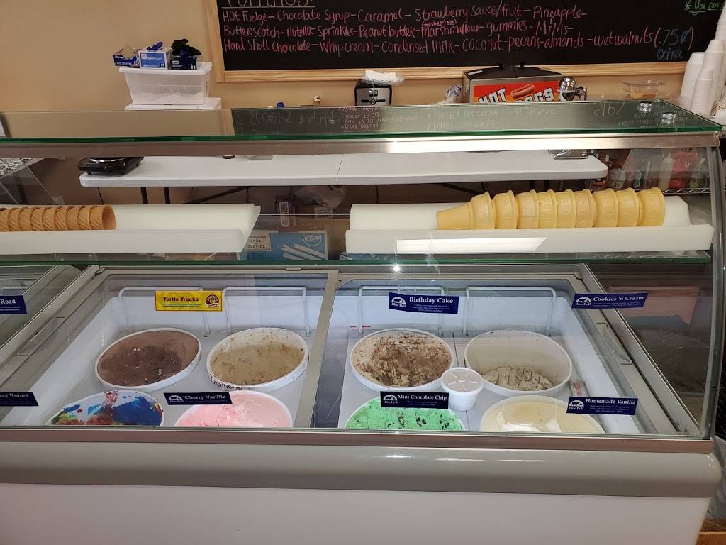 Sweet Cream ice cream | restaurant | 8898 Old Lee Hwy, Ooltewah, TN 37363, USA | 4234985838 OR +1 423-498-5838