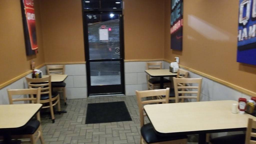 Dairy Queen Grill & Chill | restaurant | 101 Black Gold Ct, Hazard, KY 41701, USA | 6064360451 OR +1 606-436-0451