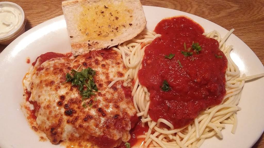 Garden City Pizza & Pasta | restaurant | 14 S Main St, Chatham, VA 24531, USA | 4344322300 OR +1 434-432-2300