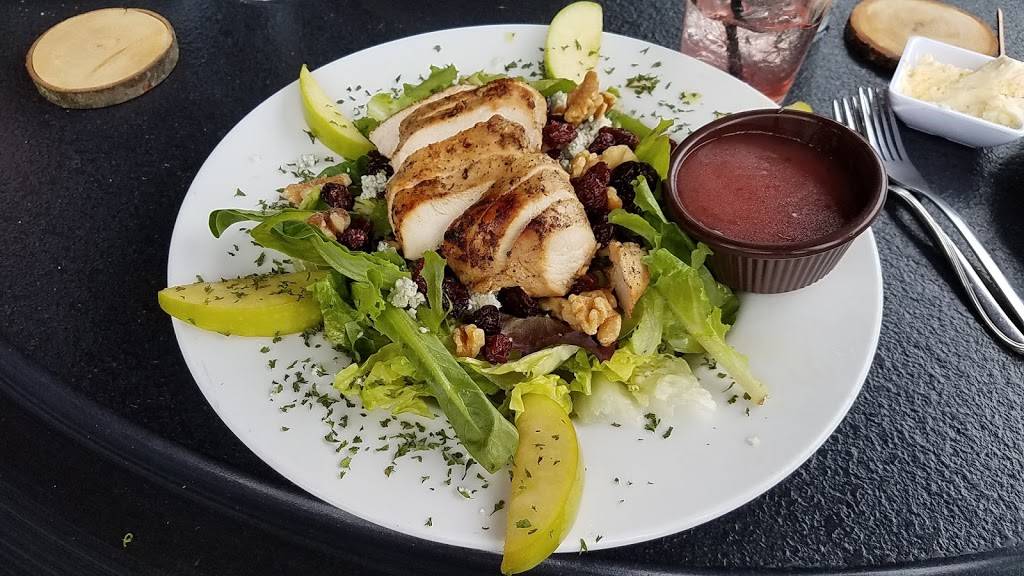 River Rock Bar & Grill | restaurant | 15100 Dixie Hwy, Holly, MI 48442, United States | 2486343400 OR +1 248-634-3400