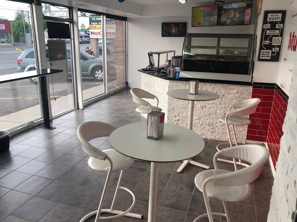 MunCheese Pizza & Subs | restaurant | 1489 Merivale Rd Unit B, Nepean, ON K2E 5P3, Canada | 6137232323 OR +1 613-723-2323