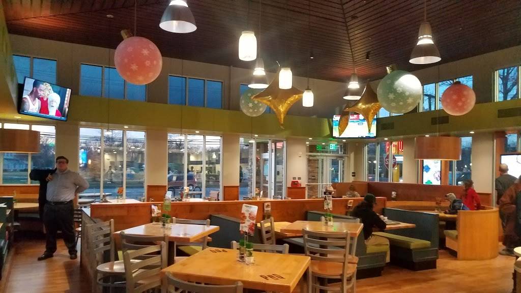 PDQ Restaurant | restaurant | 614 Haddonfield Rd, Cherry Hill, NJ 08002, USA | 8563353239 OR +1 856-335-3239