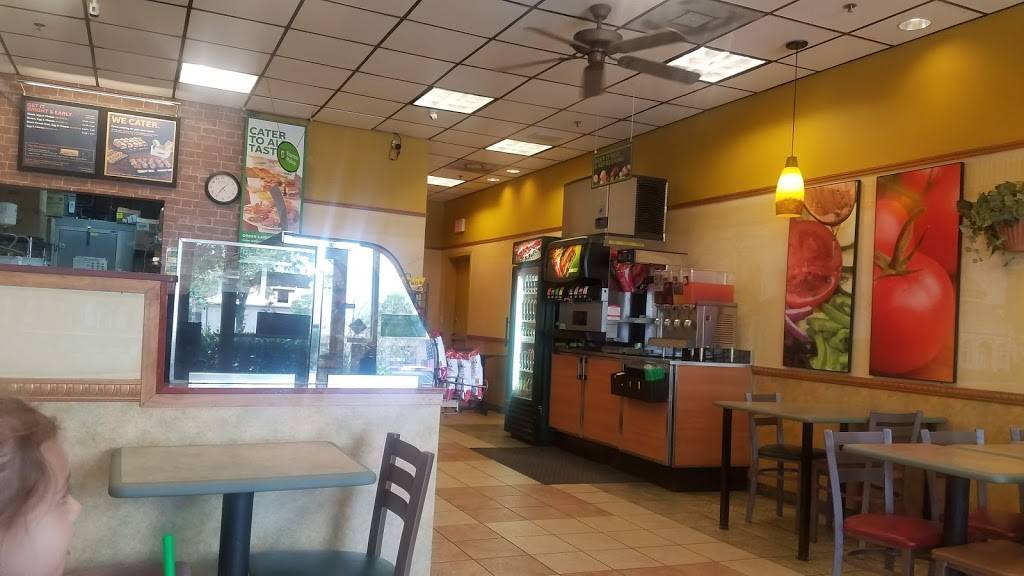 Subway | restaurant | 20301 Grande Oak Blvd, Estero, FL 33928, USA | 2393907109 OR +1 239-390-7109
