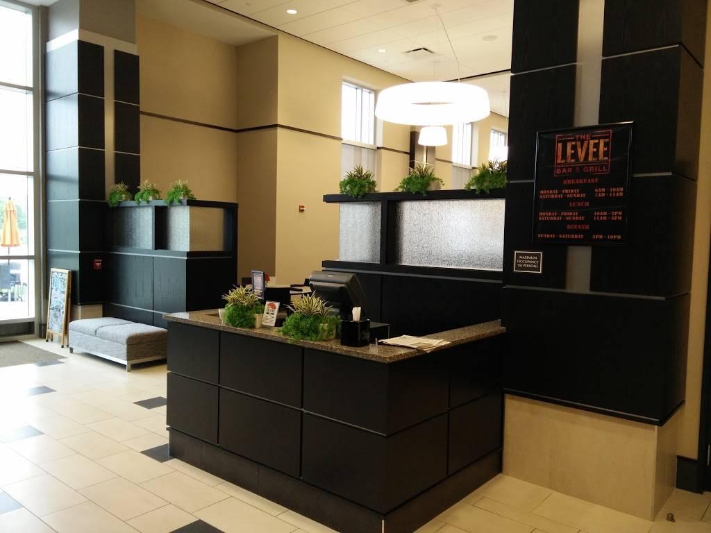 The Levee Bar & Grill | restaurant | 51 Walnut St, Lawrenceburg, IN 47025, USA | 8125398888 OR +1 812-539-8888