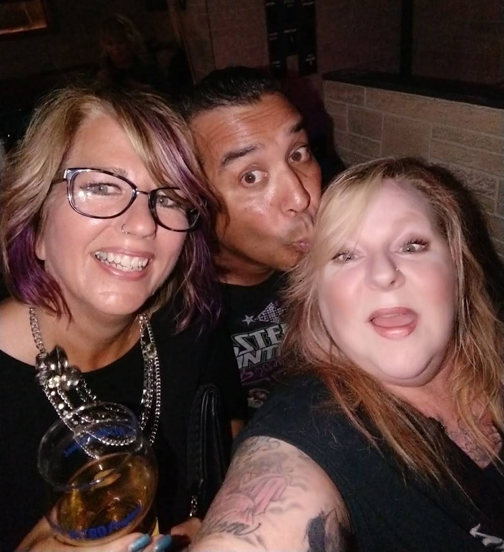 JJs Tavern | restaurant | 99 Main St Unit B, Florence, MA 01062, USA | 4135865705 OR +1 413-586-5705