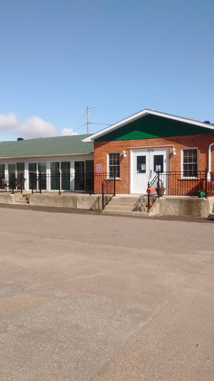 Motel Welden | restaurant | 1075 Rue Principale, Lachute, QC J8H 3W7, Canada | 4505624010 OR +1 450-562-4010