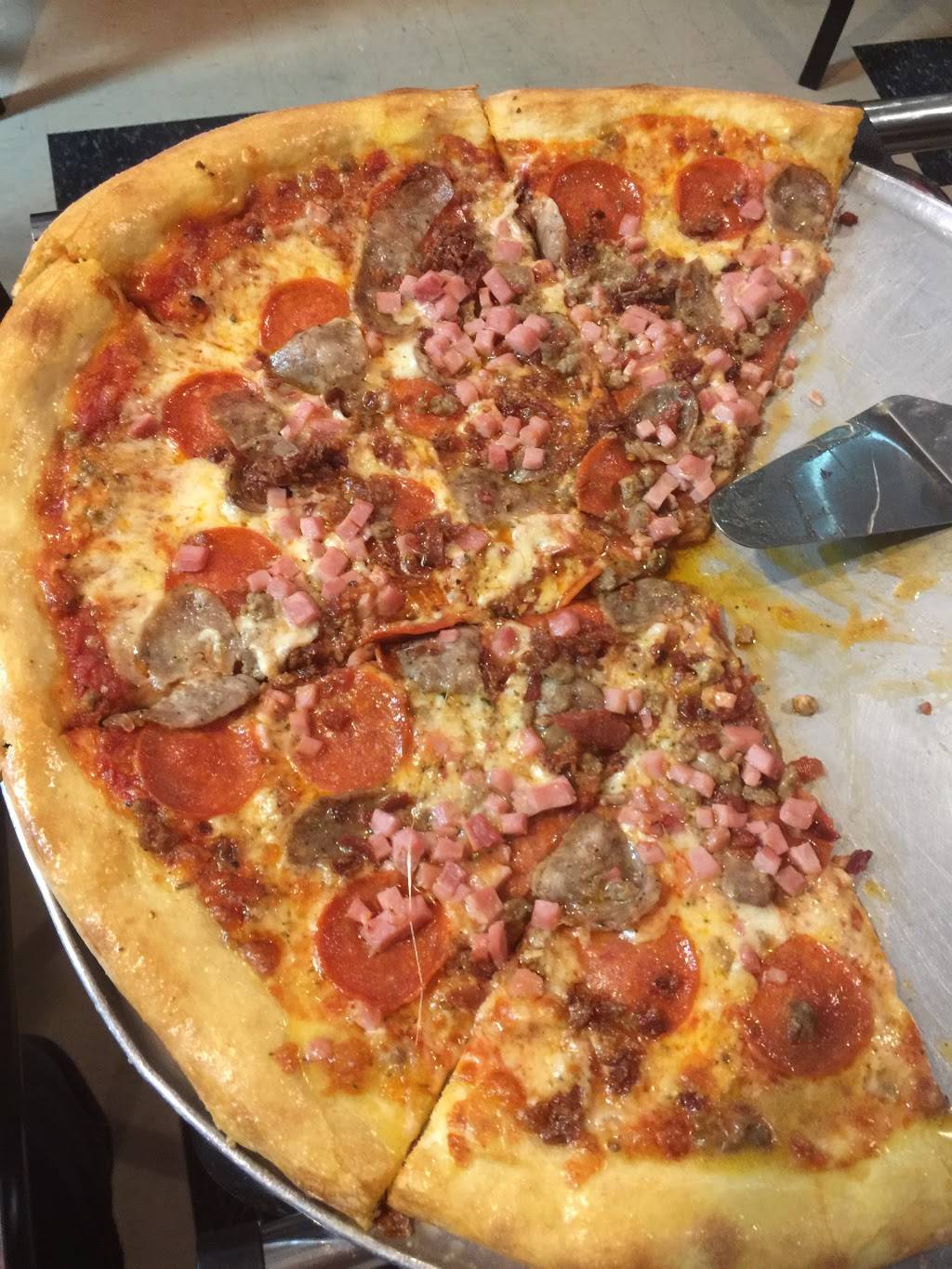 Wise Guys Pizzeria | restaurant | 2653 NE 35th St, Ocala, FL 34479, USA | 3527896569 OR +1 352-789-6569