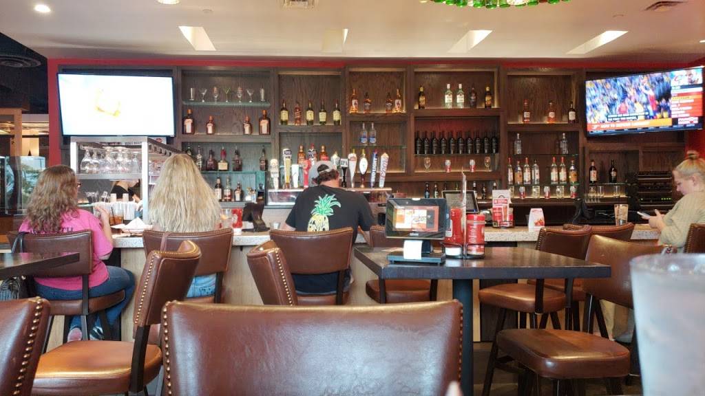 Red Robin Gourmet Burgers and Brews | restaurant | 2468 Tyrone Blvd N Suite 435B, St. Petersburg, FL 33710, USA | 7273453581 OR +1 727-345-3581