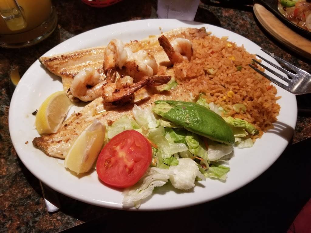 Los Dos Potrillos Mexican Restaurant | restaurant | 8251 S Holly St, Centennial, CO 80122, USA | 7205290299 OR +1 720-529-0299