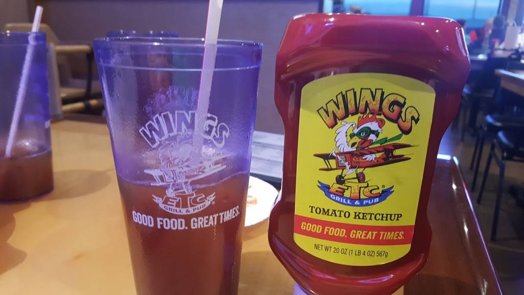Wings Etc. | restaurant | 2541 IN-44, Shelbyville, IN 46176, USA | 3172184573 OR +1 317-218-4573