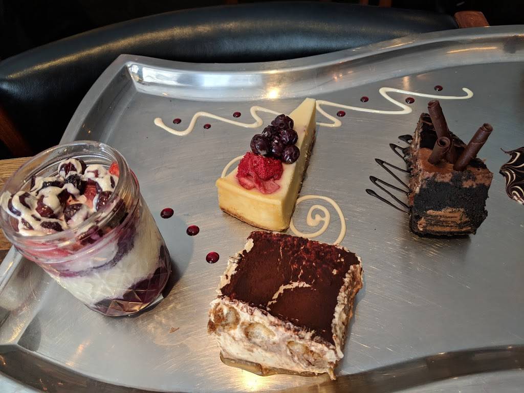 Upstairs Restaurant | restaurant | 4500 Mahoning Ave, Youngstown, OH 44515, USA | 3307935577 OR +1 330-793-5577