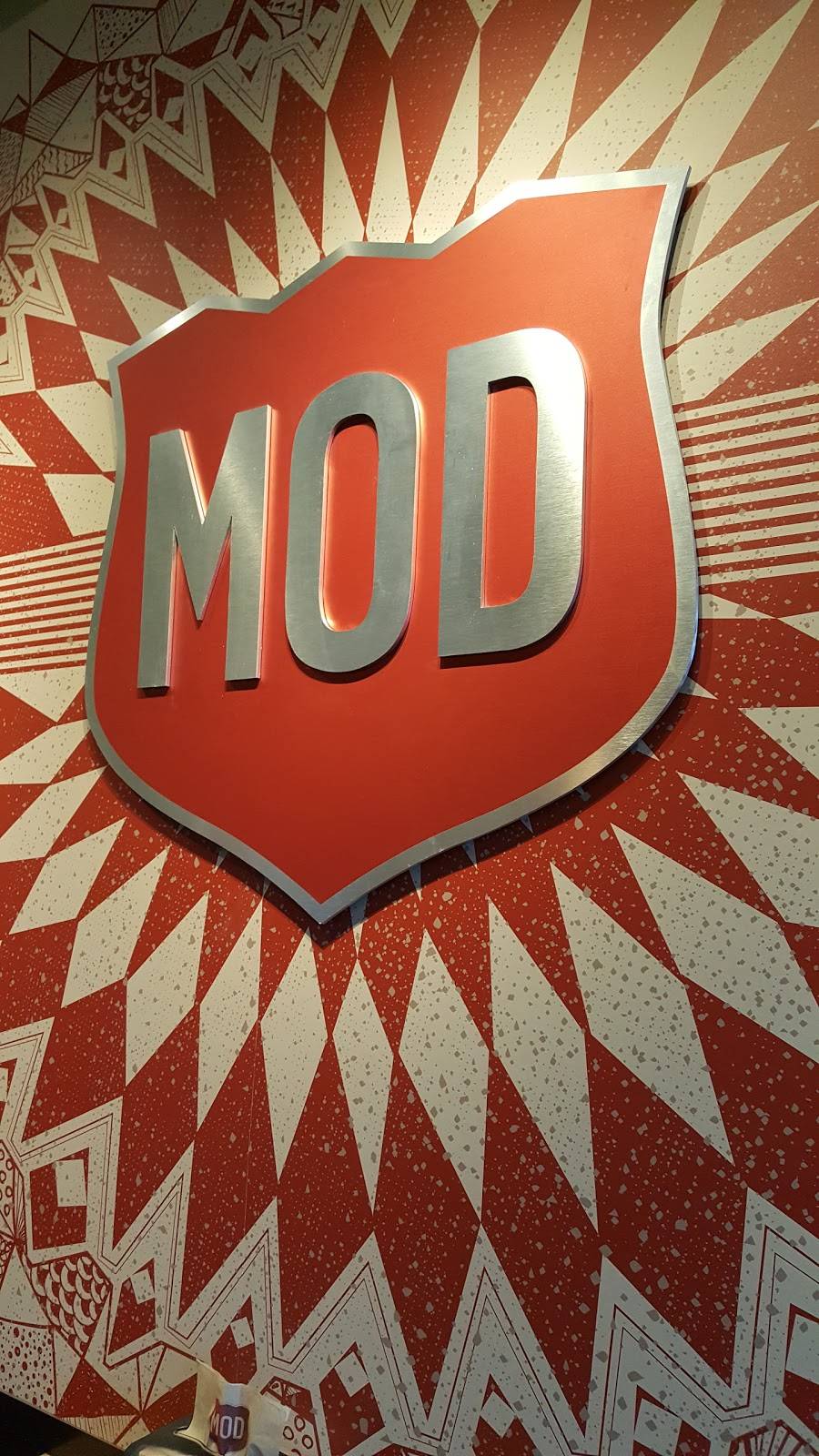 MOD Pizza | restaurant | 20152 W 153rd St, Olathe, KS 66062, USA | 9132543461 OR +1 913-254-3461