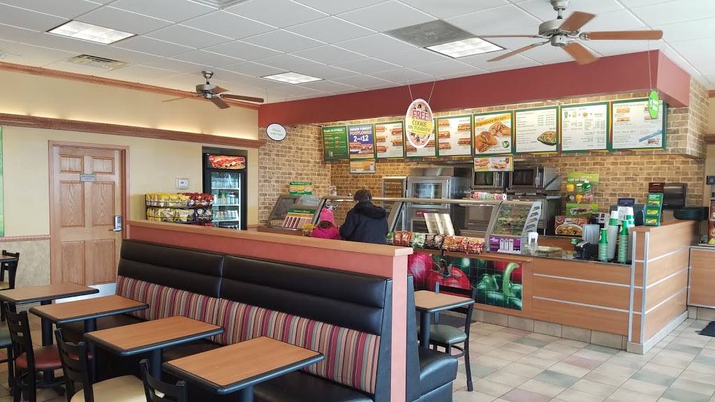 Subway Restaurants | restaurant | 1990 W Central Rd, Rolling Meadows, IL 60008, USA | 8473980100 OR +1 847-398-0100