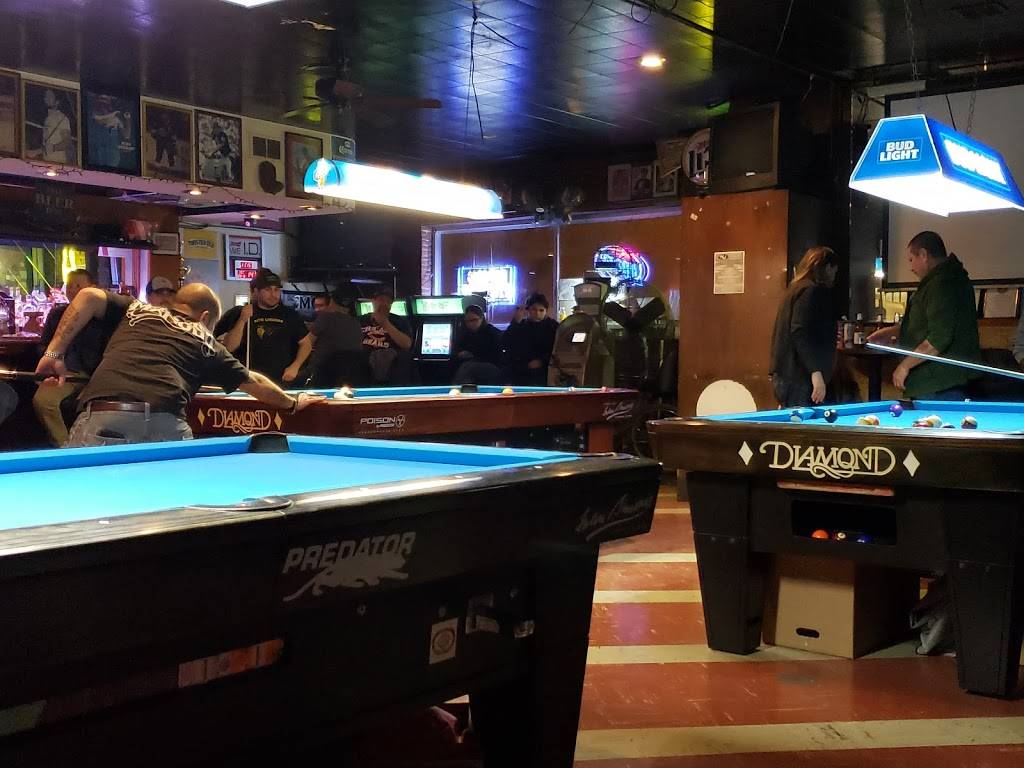 Chicago Sports Bar & Grill | restaurant | 4335 W 47th St, Chicago, IL 60632, USA | 7732541577 OR +1 773-254-1577