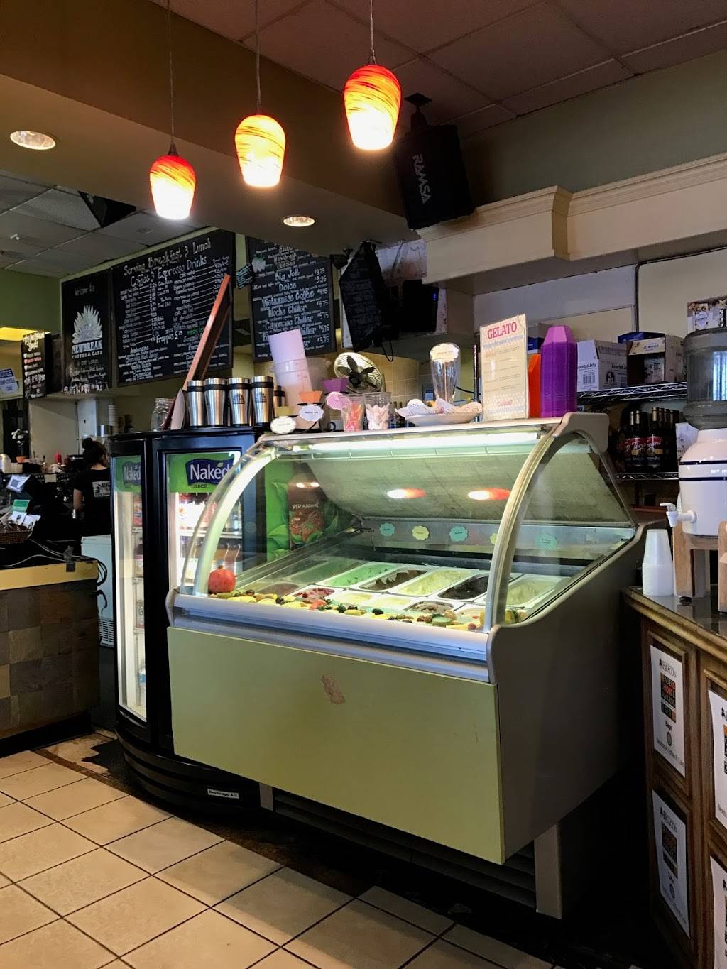 Newbreak Coffee & Cafe | cafe | 1959 Abbott St, San Diego, CA 92107, USA | 6192246666 OR +1 619-224-6666