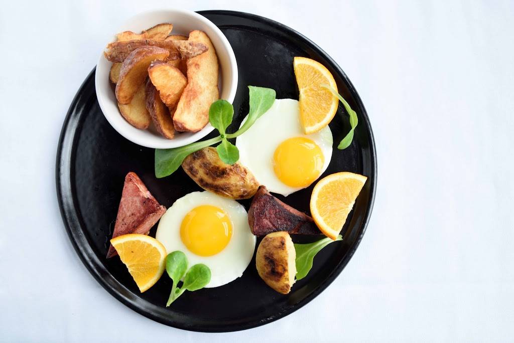 Restaurant Le Greg | restaurant | 265 Rue Drouin, Scott, QC G0S 3G0, Canada | 4183875060 OR +1 418-387-5060