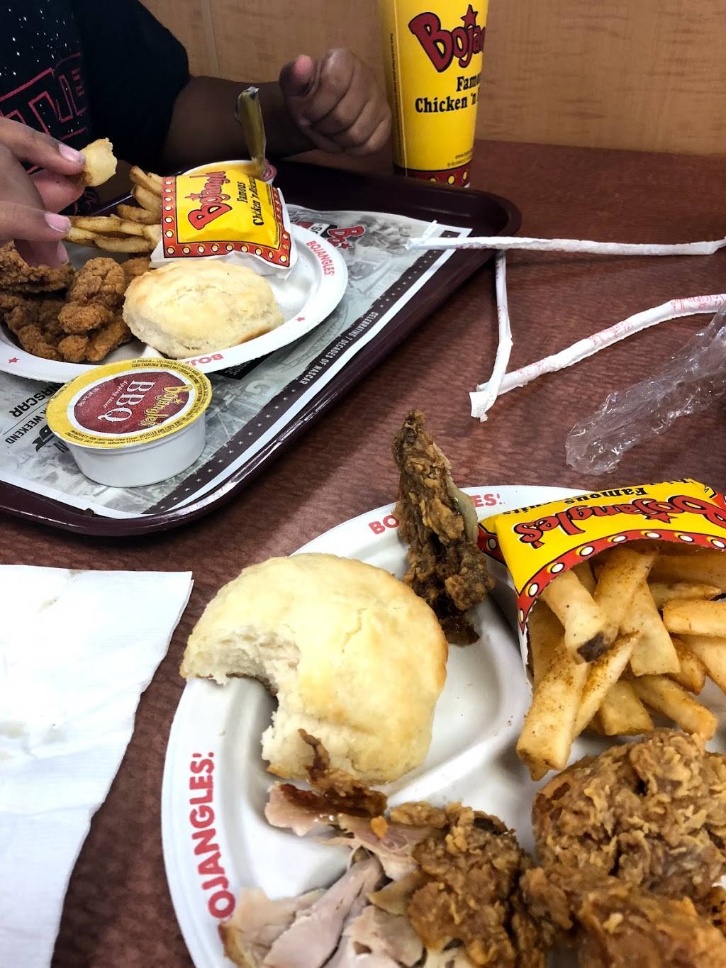 Bojangles Famous Chicken n Biscuits | restaurant | 8521 N Tryon St, Charlotte, NC 28262, USA | 7045101194 OR +1 704-510-1194