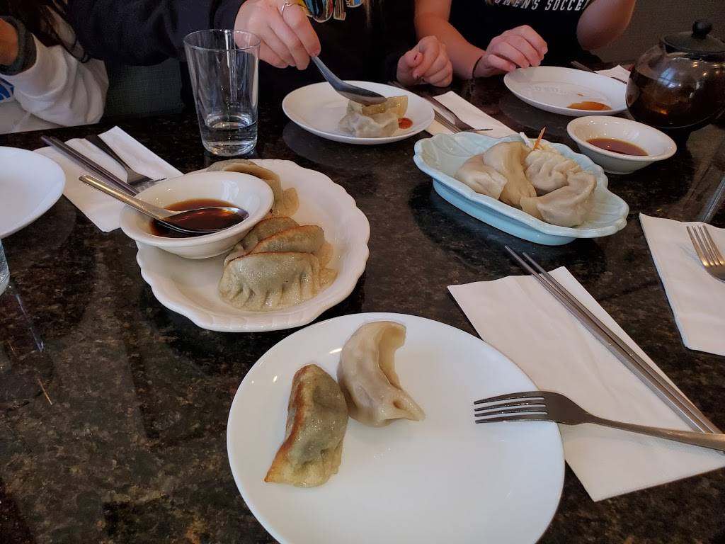 Fortune Wok to Table | restaurant | 2817 E 3rd Ave unit e, Denver, CO 80206, USA | 3033217788 OR +1 303-321-7788