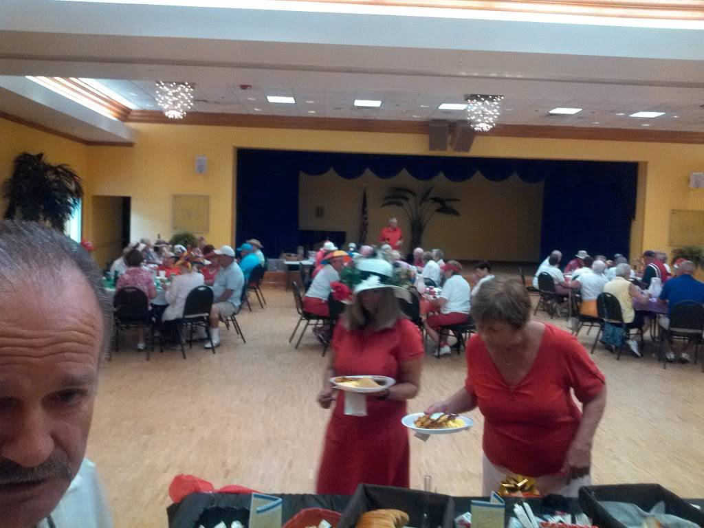 19th Hole Cafe Restaurant | restaurant | 1001 Wynmoor Cir, Coconut Creek, FL 33066, USA | 9549692825 OR +1 954-969-2825