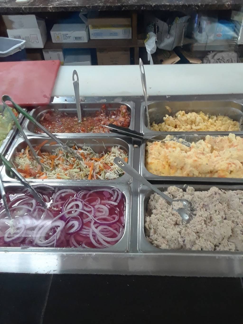 Pepes Deli & Grill | restaurant | 15 Main St, Hempstead, NY 11550, USA | 5164939002 OR +1 516-493-9002