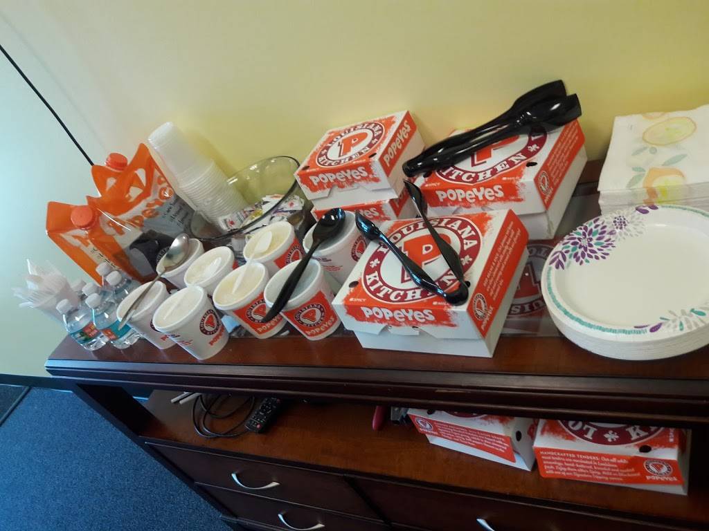 Popeyes Louisiana Kitchen | restaurant | 5760 S Orange Blossom Trail, Orlando, FL 32839, USA | 4078517470 OR +1 407-851-7470