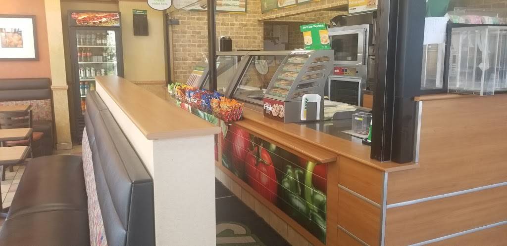 Subway Restaurants | restaurant | 4025 E 106th St, Chicago, IL 60617, USA | 7739027127 OR +1 773-902-7127