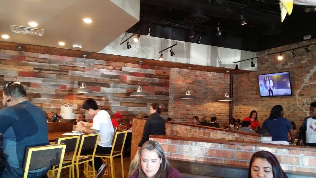 The Crawfish Pot & Oyster Bar | restaurant | 9820 Gulf Fwy #7, Houston, TX 77034, USA | 7133606547 OR +1 713-360-6547