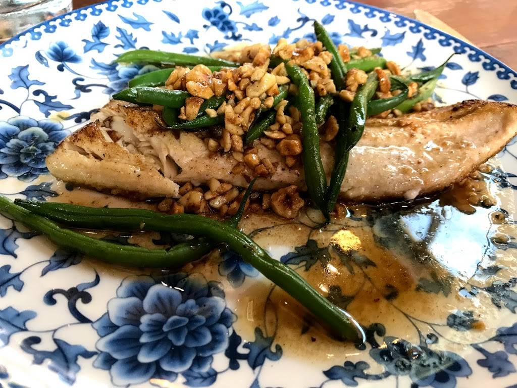 Oakleaf | restaurant | 310 E Main St, Carrboro, NC 27510, USA | 9842340054 OR +1 984-234-0054