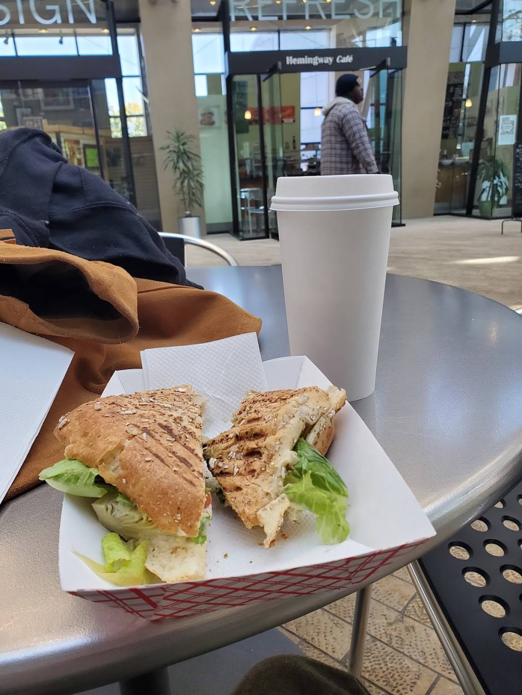Hemingway Cafe | restaurant | 210 400 S, Salt Lake City, UT 84111, USA | 8013598600 OR +1 801-359-8600