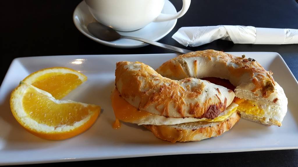 CREME CAFE | cafe | 2 Queen St E #101, Cambridge, ON N3C 2A6, Canada | 5192602227 OR +1 519-260-2227