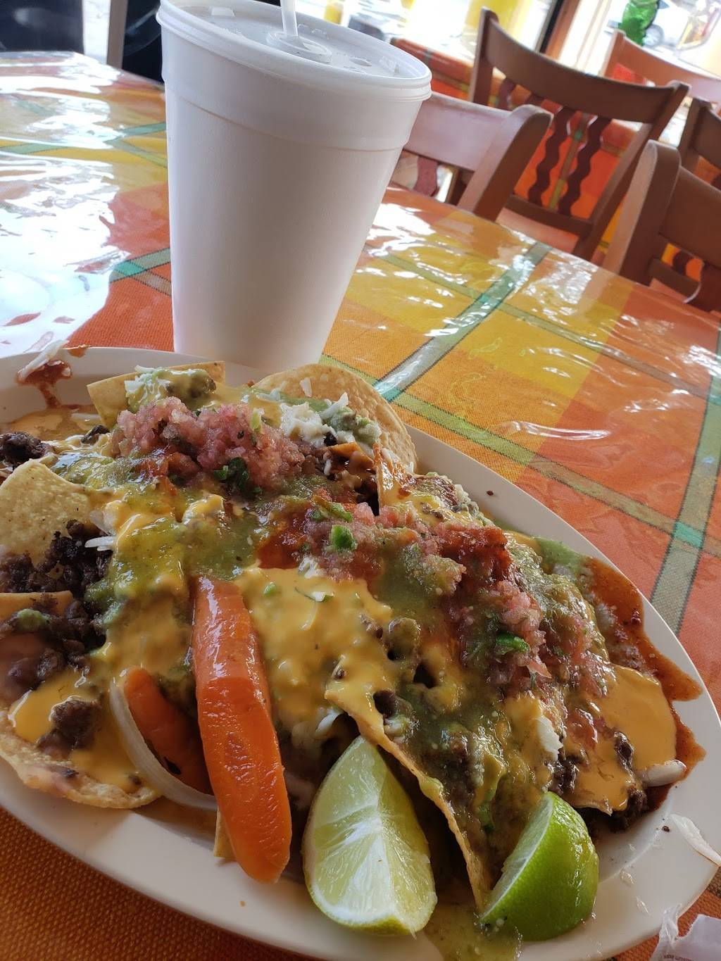 El Indio Azteca | restaurant | 16147 Devonshire St, Granada Hills, CA 91344, USA | 8188931913 OR +1 818-893-1913