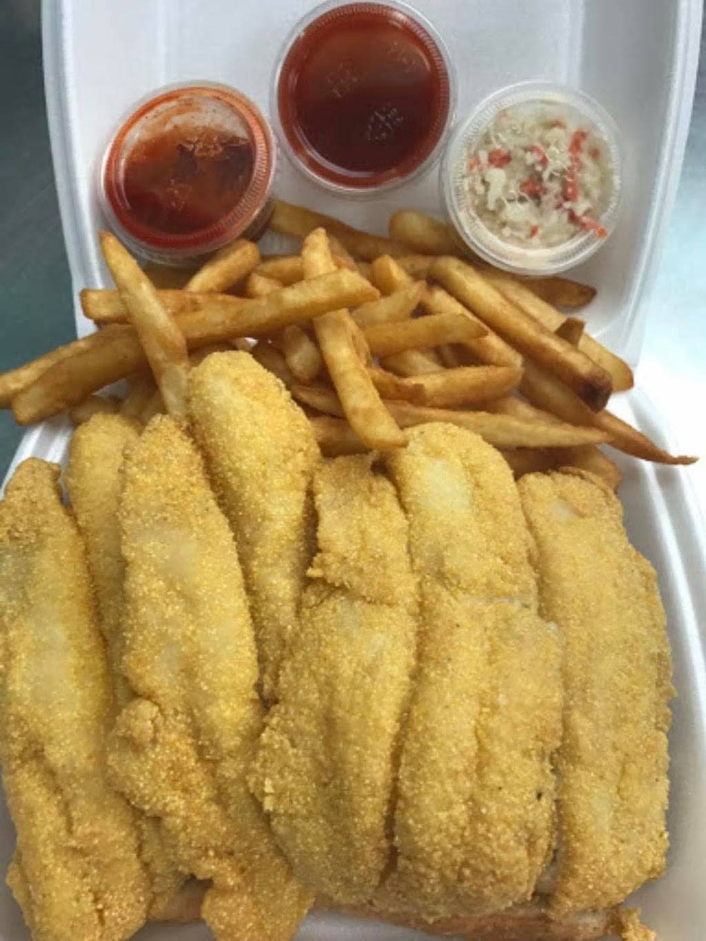 Sharks Fish and Chicken | restaurant | 306 Dixie Hwy, Chicago Heights, IL 60411, USA | 7088560698 OR +1 708-856-0698
