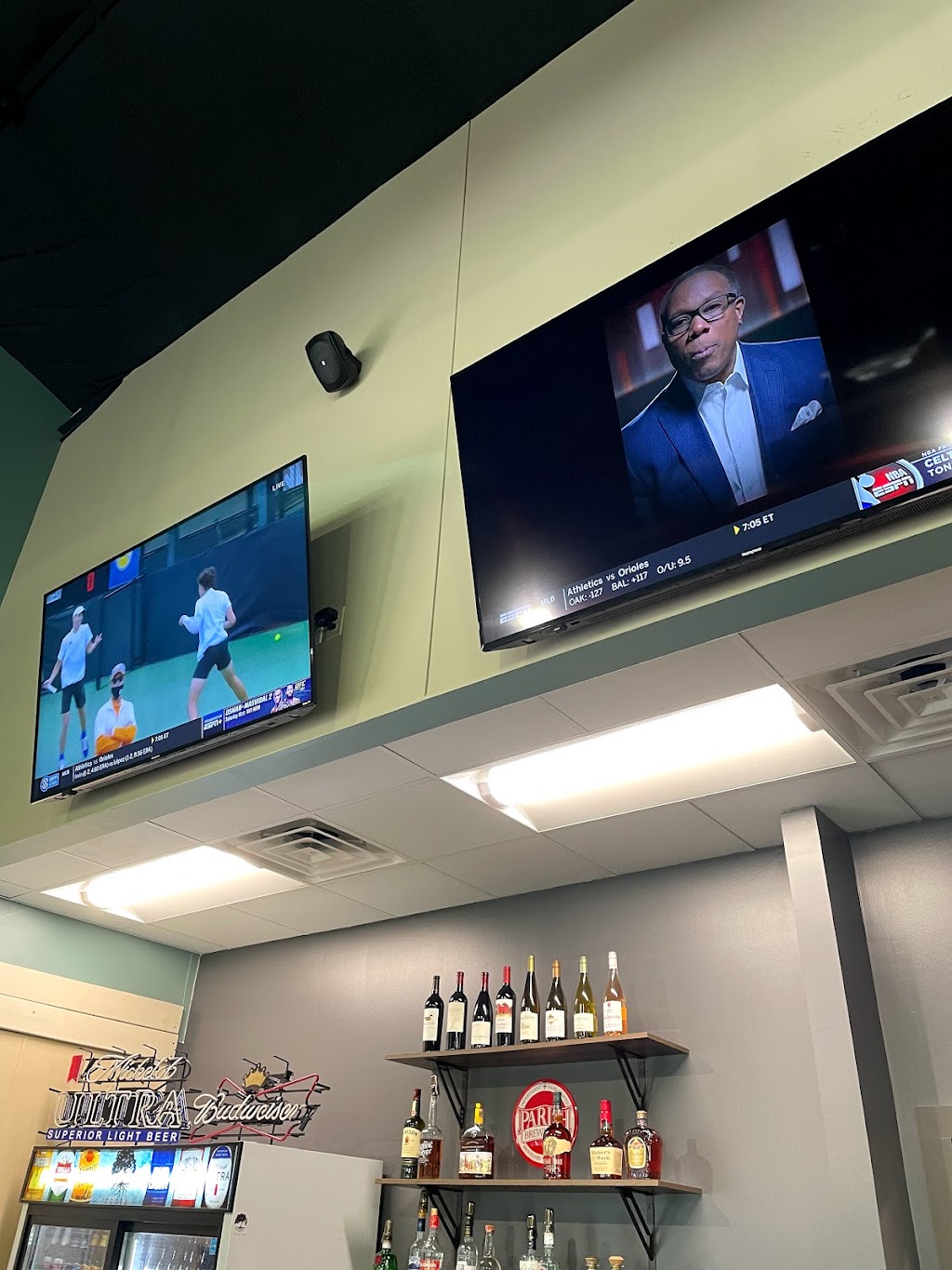 Roots Restaurant | restaurant | 329 Dulles Dr, Lafayette, LA 70506, USA | 3375340080 OR +1 337-534-0080