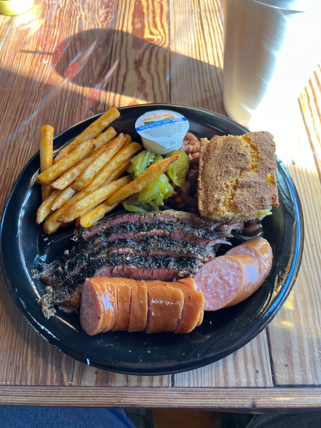 Betty Roses Little Brisket | restaurant | 2588 E Lake Rd, Abilene, TX 79601, USA | 3256723500 OR +1 325-672-3500