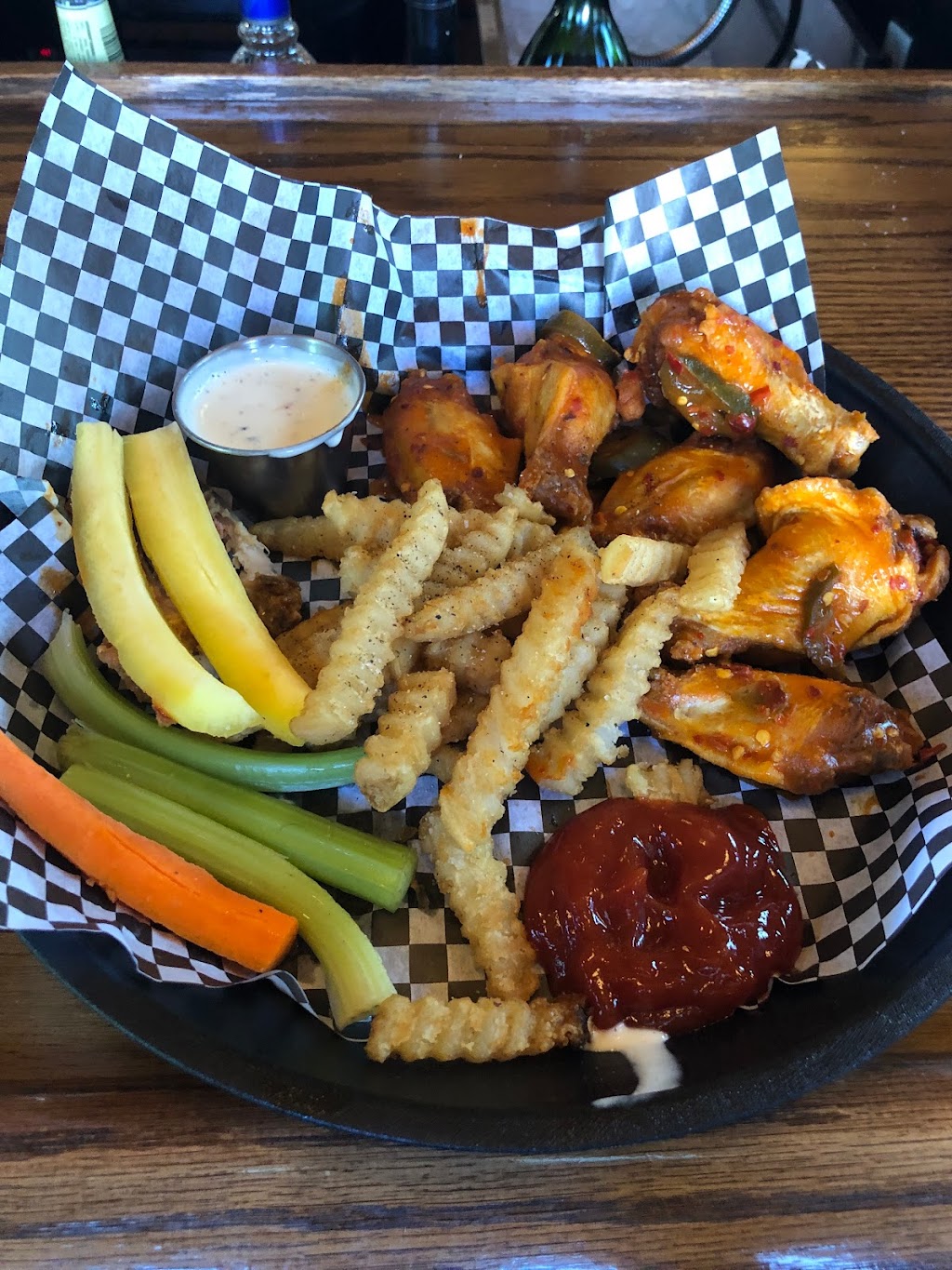 Bison Bar + Grill | restaurant | 1 N Bison Preserve Dr, Show Low, AZ 85901, USA | 9285371555 OR +1 928-537-1555