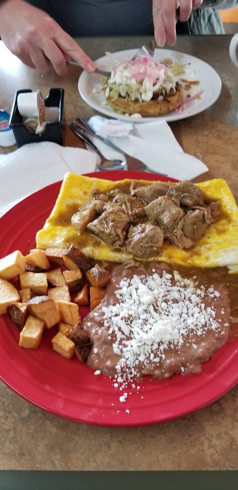 Las Mañanitas Restaurant | restaurant | 1329 S Hazelwood Blvd, Fresno, CA 93702, USA | 5596181100 OR +1 559-618-1100