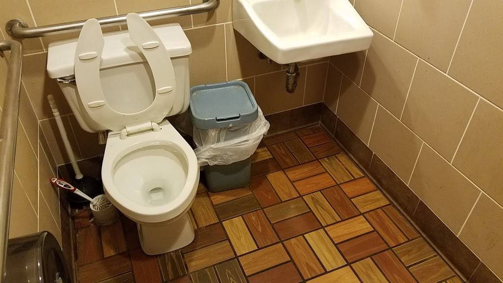 Dairy Queen Grill & Chill | restaurant | 3156 Frontage Rd, Gainesville, GA 30504, USA | 7705031141 OR +1 770-503-1141