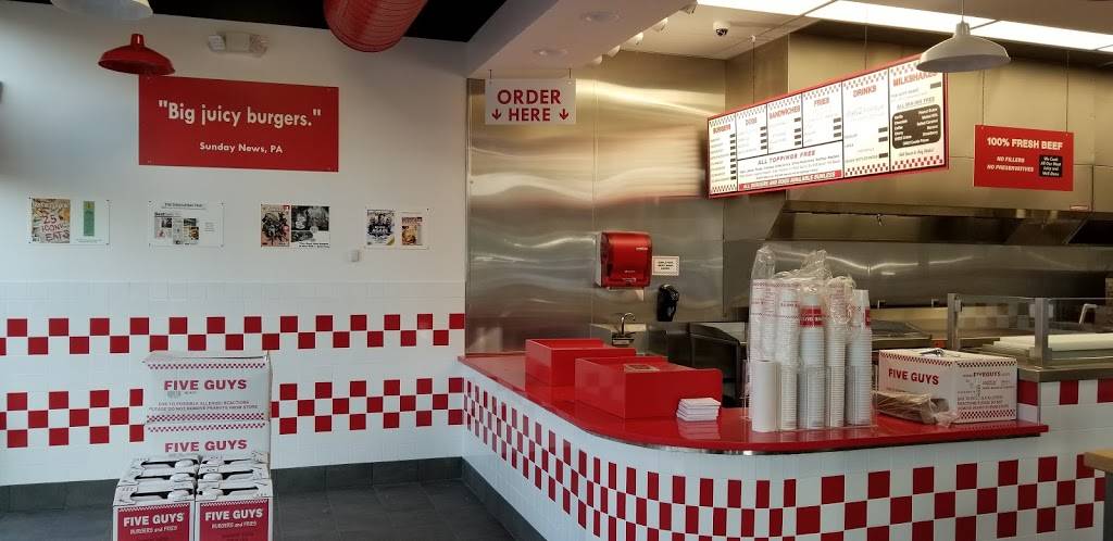 Five Guys | meal takeaway | 48 E Washington St, Indianapolis, IN 46204, USA | 3172208632 OR +1 317-220-8632