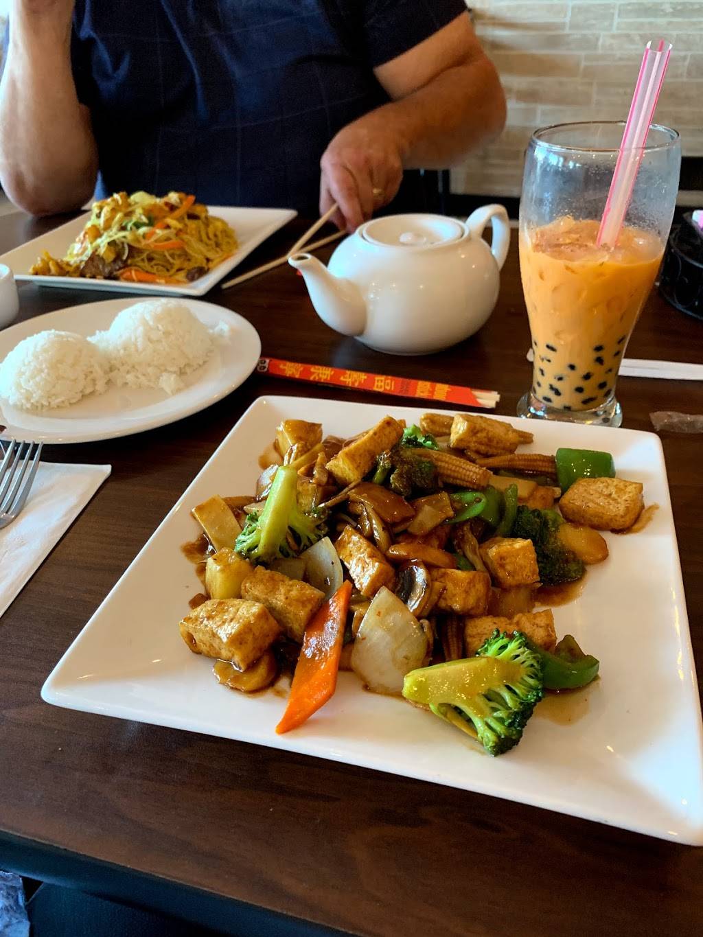 Golden Phoenix | restaurant | 4850 Golden Pkwy #3c, Buford, GA 30518, USA | 6789263933 OR +1 678-926-3933