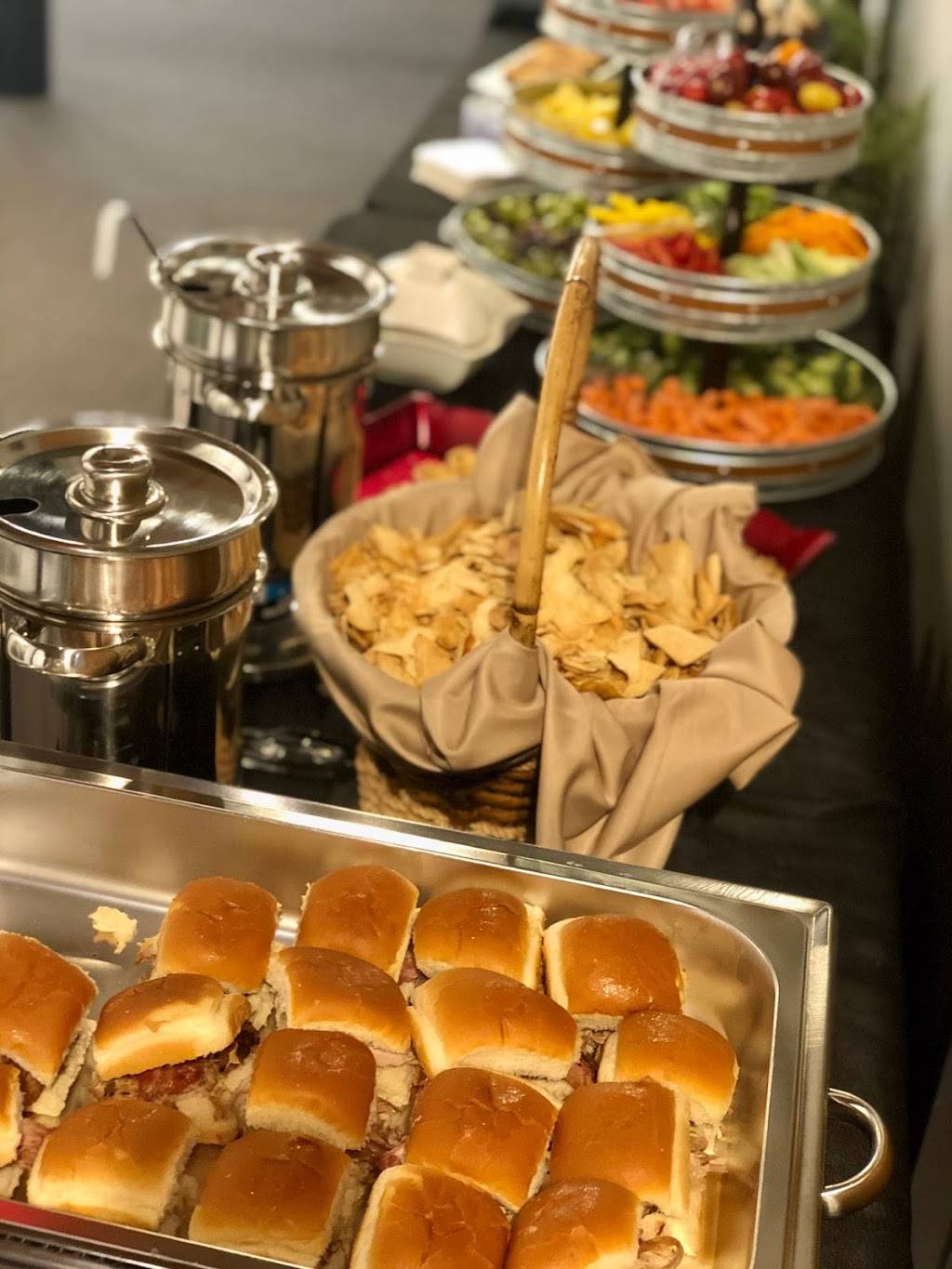 Three Oaks Cafe & Catering | restaurant | 1310 Geer Hwy, Travelers Rest, SC 29690, USA | 8646100139 OR +1 864-610-0139