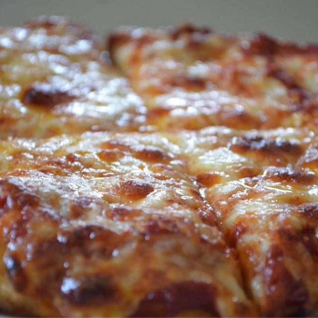 Caudillios Pizza | restaurant | 120 N Walnut St, Rising Sun, IN 47040, USA | 8124384380 OR +1 812-438-4380