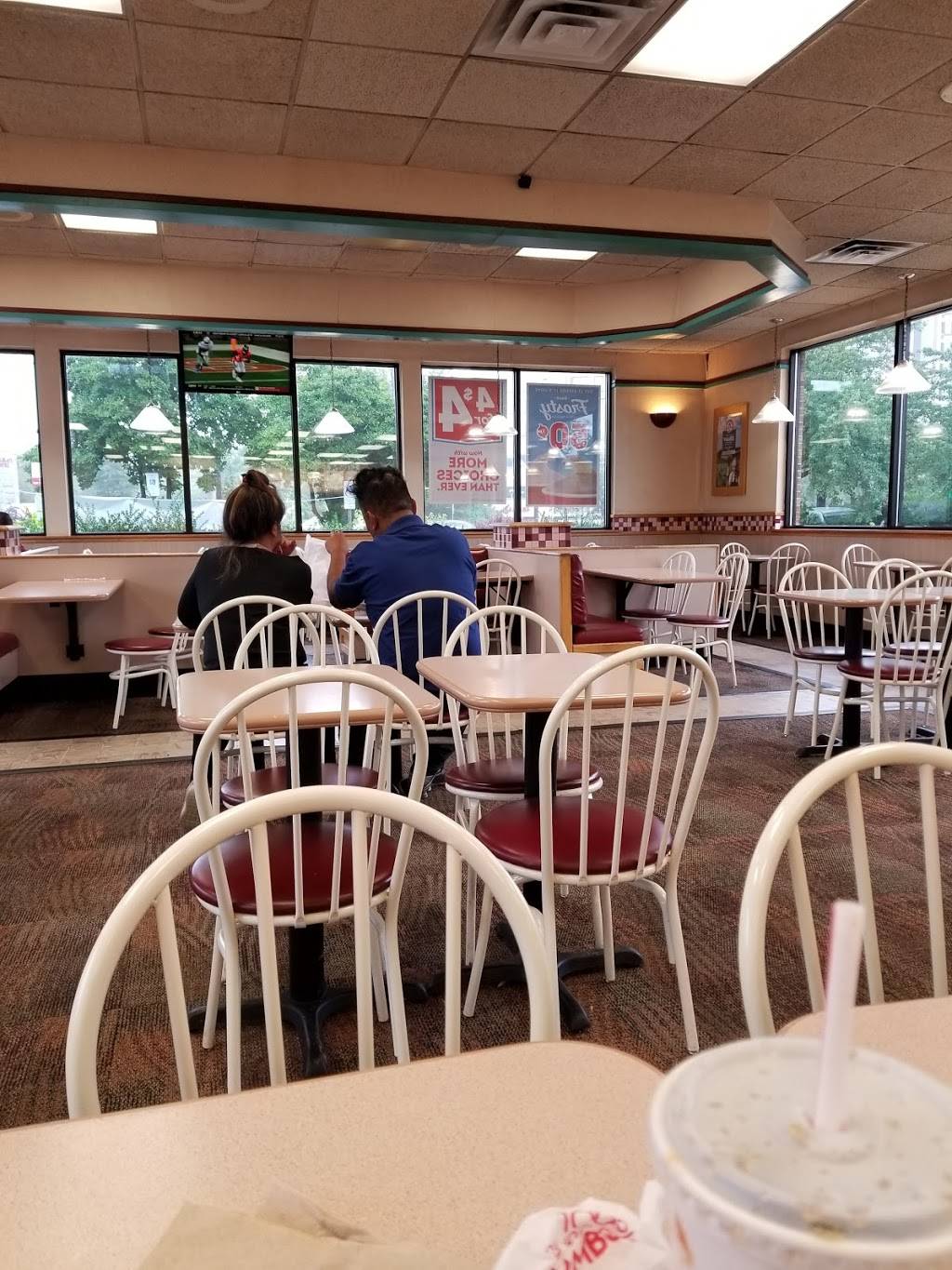 Wendys | restaurant | 2160 Centreville Rd, Herndon, VA 20170, USA | 7034352603 OR +1 703-435-2603