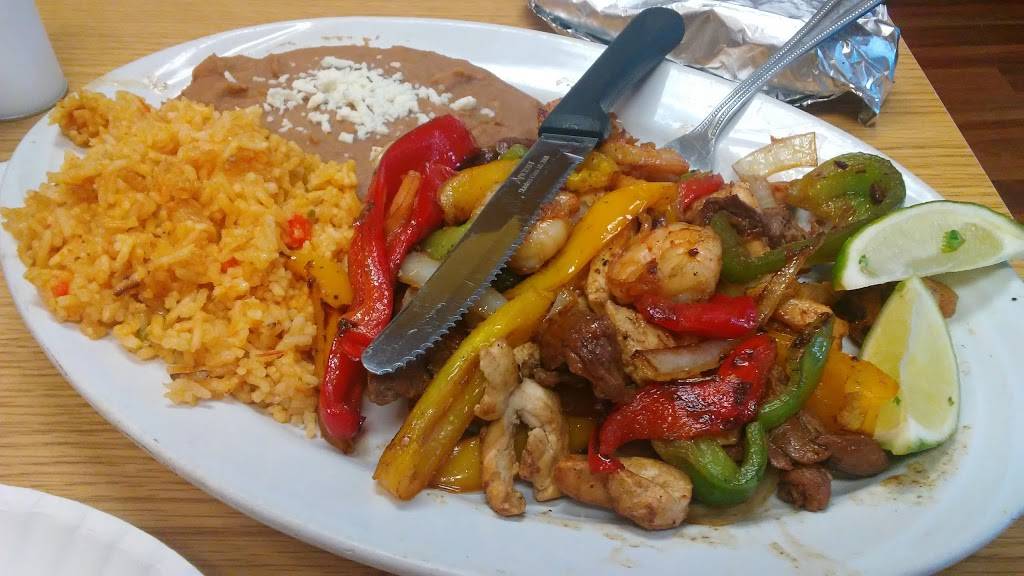 La Tejana Taqueria | restaurant | 3149 N Lindbergh Blvd, St Ann, MO 63074, USA | 3142918500 OR +1 314-291-8500