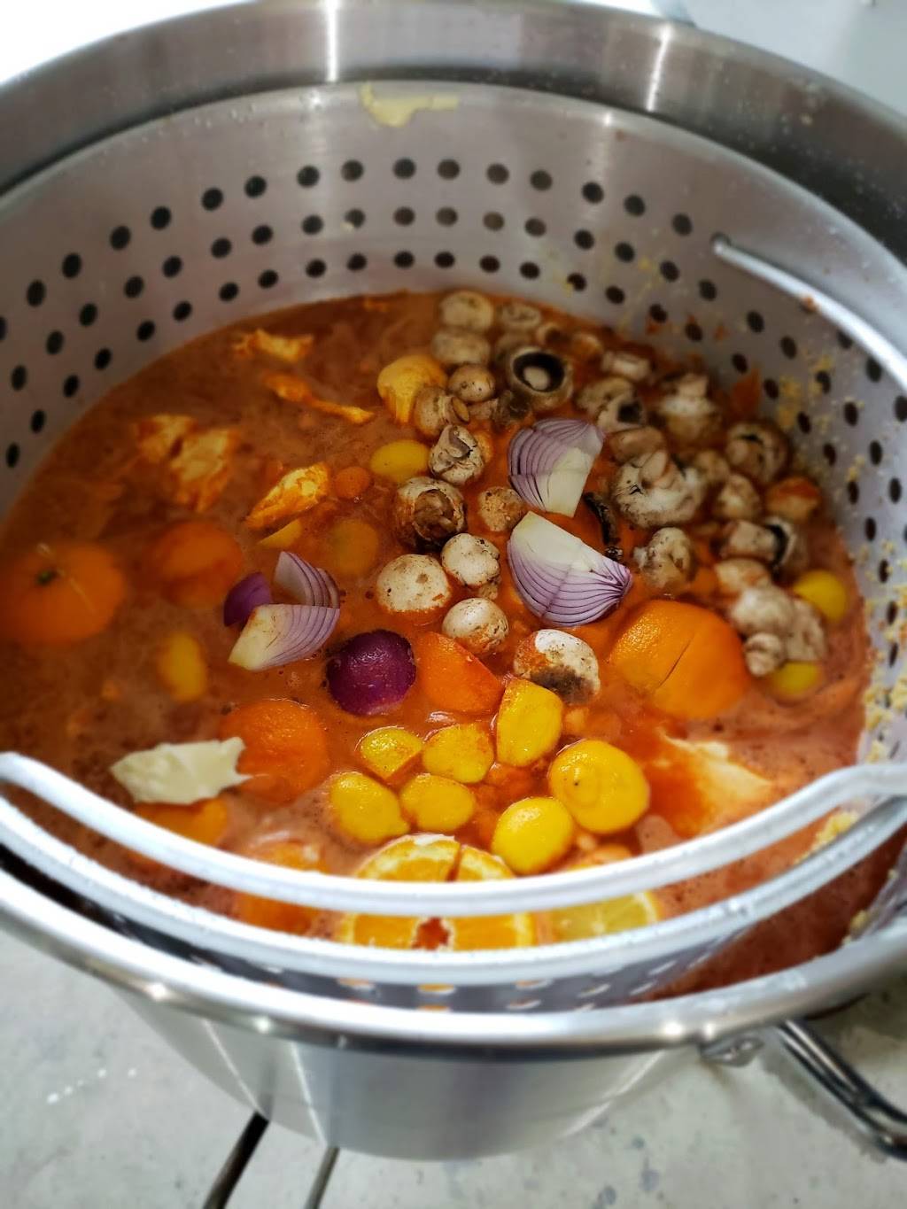 Tiki Tails | restaurant | 701 Newman Rd, La Marque, TX 77568, USA | 8002729347 OR +1 800-272-9347