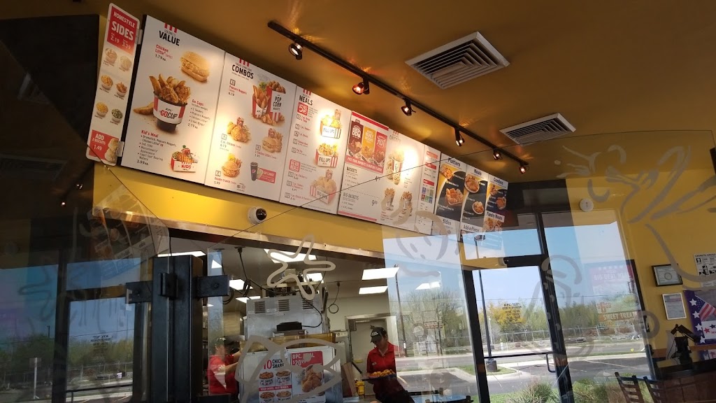 KFC | restaurant | 4580 US-83, Rio Grande City, TX 78582, USA | 9564889444 OR +1 956-488-9444