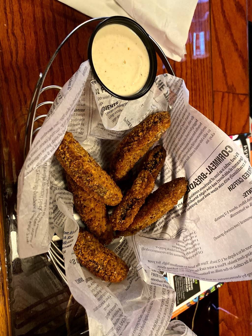 Mad Hatters Pub | restaurant | 2702 W Farmington Rd, West Peoria, IL 61604, USA | 3099661008 OR +1 309-966-1008