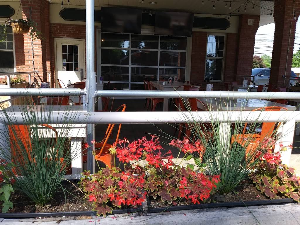 Two Bucks | restaurant | 36931 Detroit Rd, Avon, OH 44011, USA | 4409378647 OR +1 440-937-8647