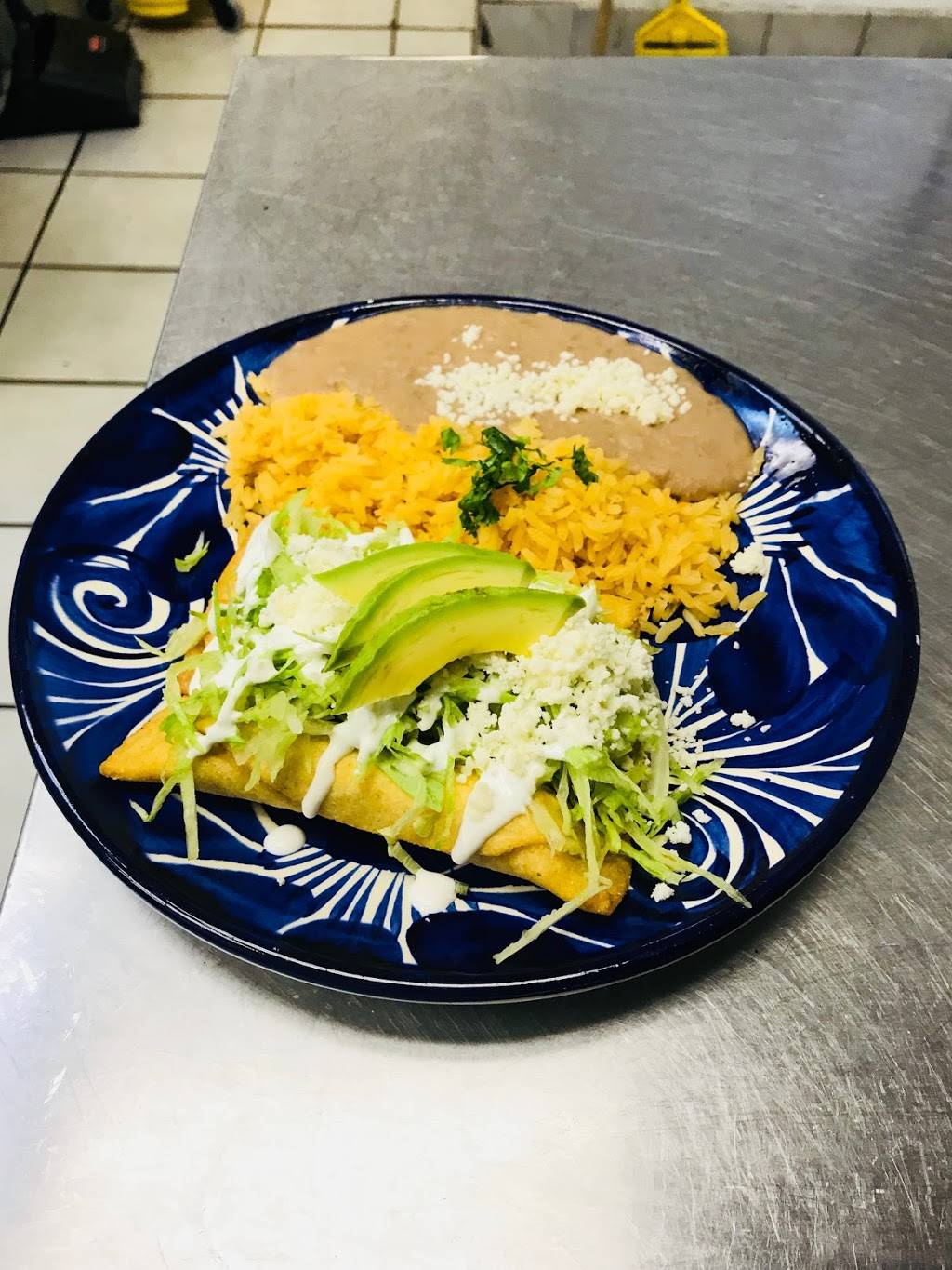 Torres Mochas | restaurant | 1995 Lamar Ave, Paris, TX 75460, USA | 9034015033 OR +1 903-401-5033